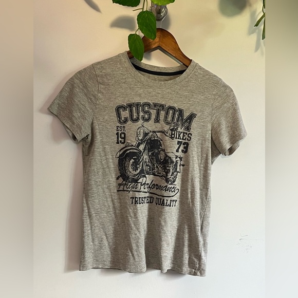 SOLD - MOTORCYCLE T-SHIRT - SIZE (10/12) KIDS, XS/S WOMENS - Picture 1 of 5